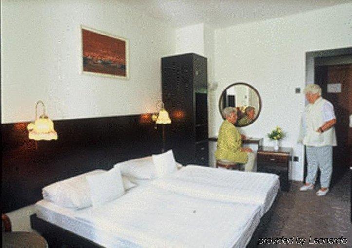 Hotel Nagyerdo Debrecen Habitación foto