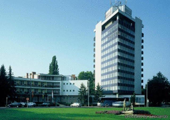 Hotel Nagyerdo Debrecen Exterior foto